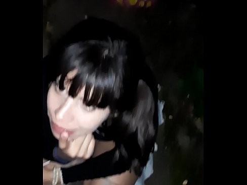 ❤️ Na ulici natečen penis u zamjenu za slatkiše ❤️❌ Seks video kod nas ️❤