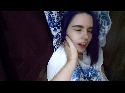 ❤️ Našao sam svoju sestru u ormaru i pomogao joj da svrši ❤️❌ Seks video kod nas ️❤